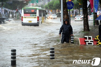 ᴍғ ᴅɪᴄᴇ ᴋ.ᴏɴᴇ tweet media