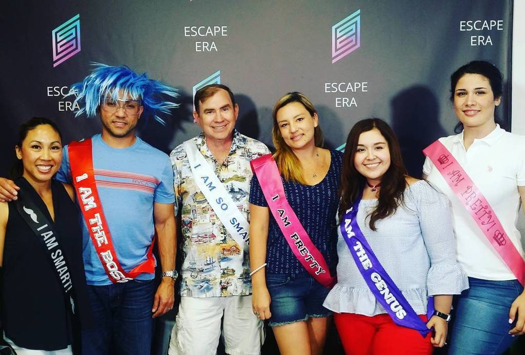 Escape_Era_SD's tweet photo. New professional escapees! #EscapeEra #DejaVu #escapegame #escaperoom #escapegamesd #thingstodoinsd #escape #Satur… https://t.co/ohvFG76VoZ https://t.co/m1tnlvxPX2