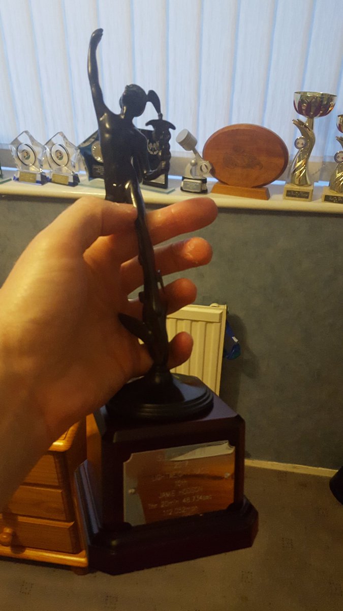 hodsontt2010's tweet photo. Good day at Aintree yesterday 3 wins from 4 and a trip around the golf course in the other! And finally got my hand on my @iomtt rep too 😊 https://t.co/B3nq2H5YkS