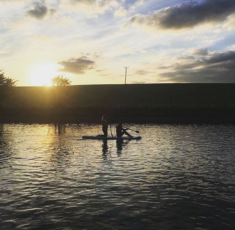 BucksMovesMe's tweet photo. #paddleboarding in #WestonTurville #reservoir 💙 from #orchardview (Instagram) #BucksMovesMe https://t.co/yTW44XK63F