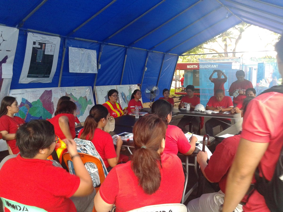 eianneras's tweet photo. Final meeting of Section Chiefs with IC Elsie Encarnacion @ VMMC (NQuad) #MMShakeDrill #MMDA https://t.co/zEF0BtVtXQ