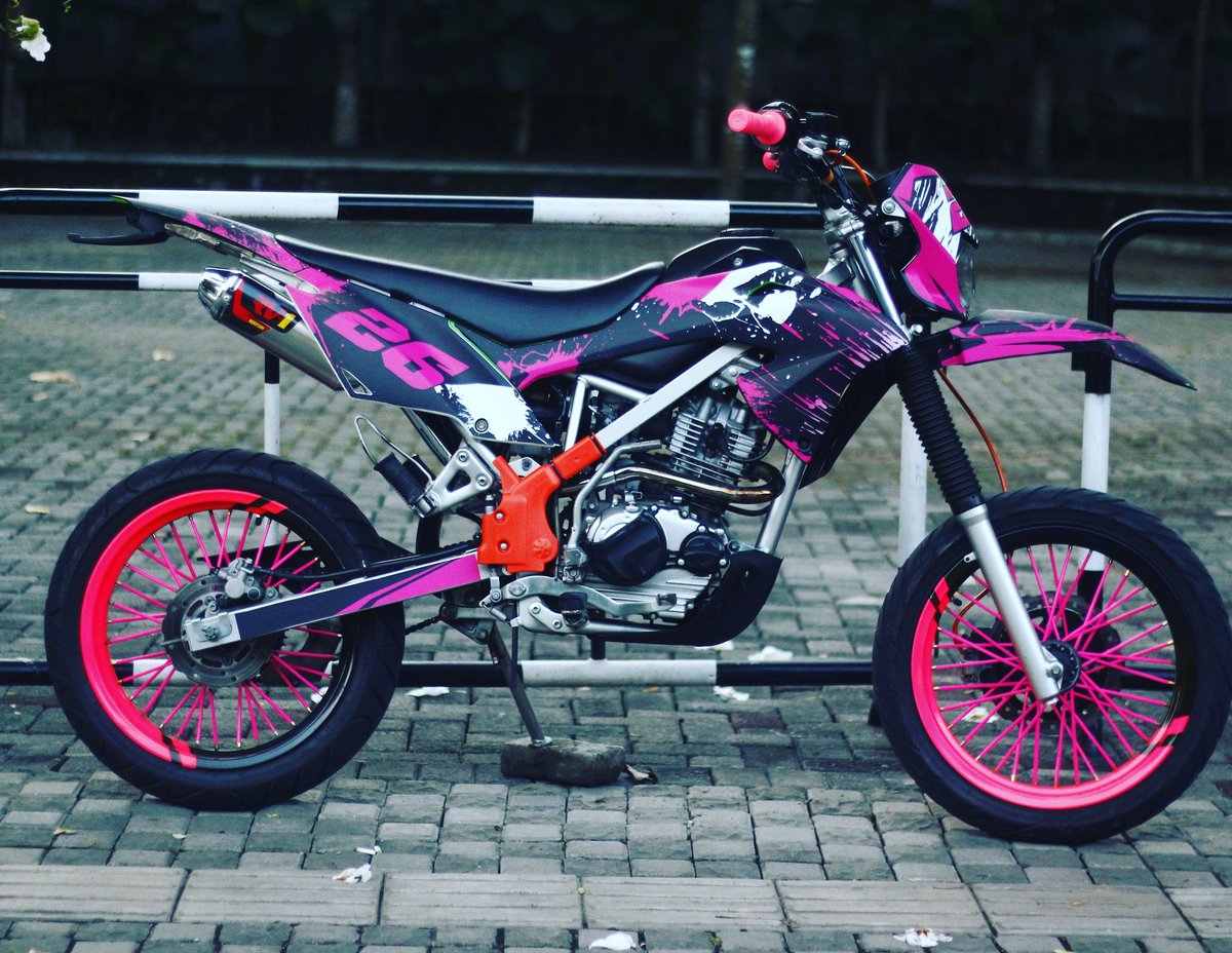 Black doff klx 150 supermoto t Cars and motorcycles