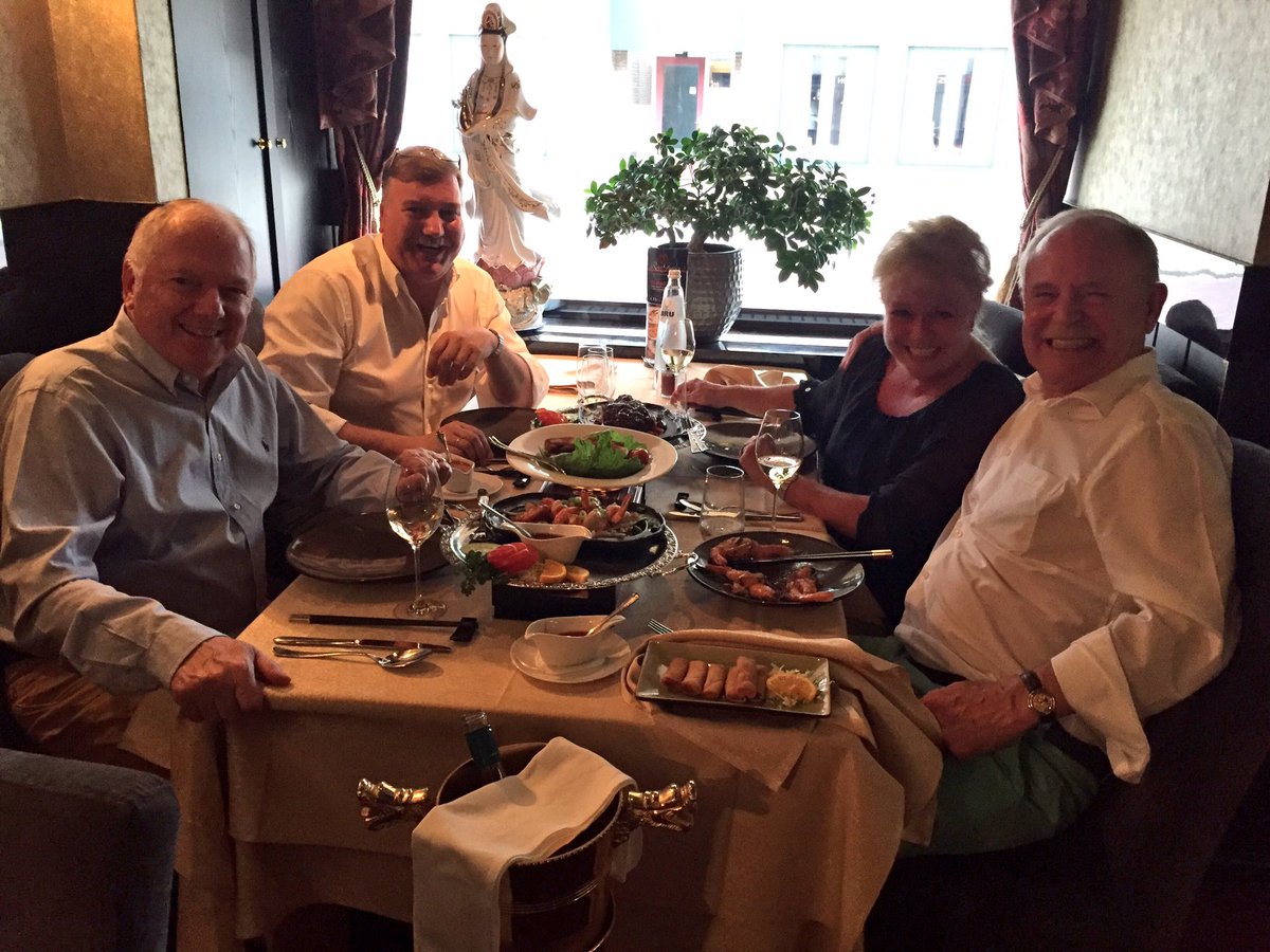 Hapje eten met Jan en Ronnie Tober en <a href="/WillekeDestell/">Willeke D'estell</a> . Altijd gezellig in goed gezelschap.