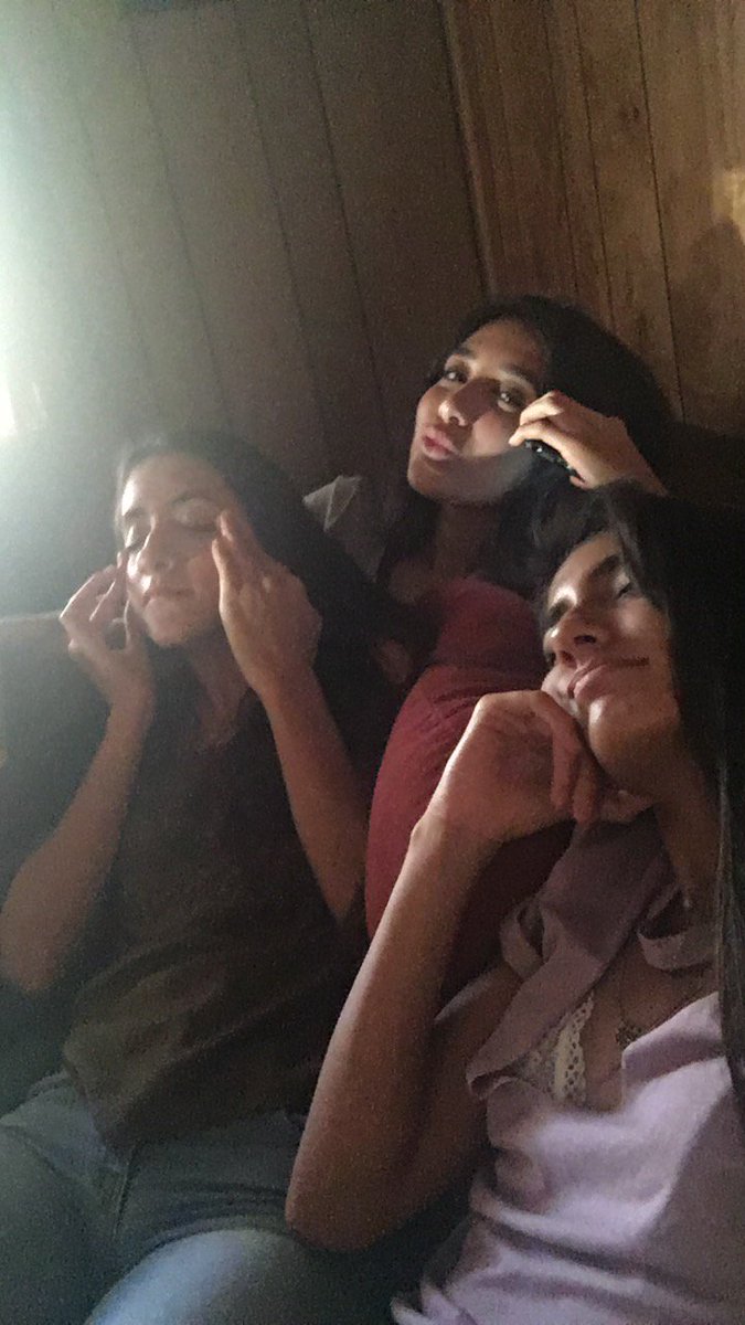 Yoitsmonsse's tweet photo. HAPPY BIRTHDAY BOWL🍵💕 I love you so much! I hope you have an amazing day! You deserve it! @lauruchies https://t.co/NVxdJPt09T