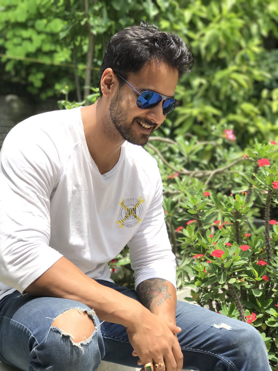 Yash_Dasgupta's tweet photo. Sun shining in my Soul... Happy Sunday 😎 https://t.co/V2k1DNM3sA