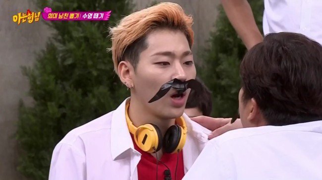 blockb_buzz's tweet image. [NAVER TV] Zico guested on Knowing Brothers, Kim Raewon impersonation + fun chemistry with Lee Soogeun #Zico #BlockB blockb-buzz.blogspot.co.id/2017/07/naver-…