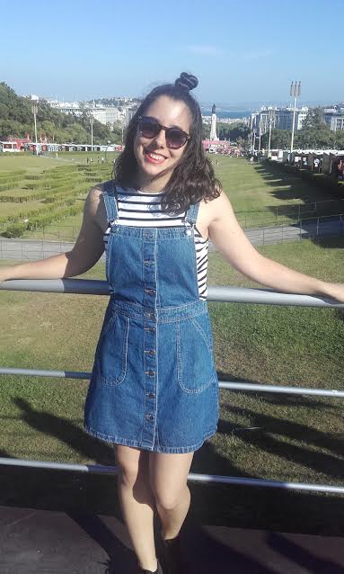 ihrtfolkmore's tweet photo. hey, my name's Lia. A 19 y/o portuguese girl who loves to dance, travelling and shawn with all her heart ✨💜 #GetToKnowUsShawn https://t.co/pgJAuWAl20