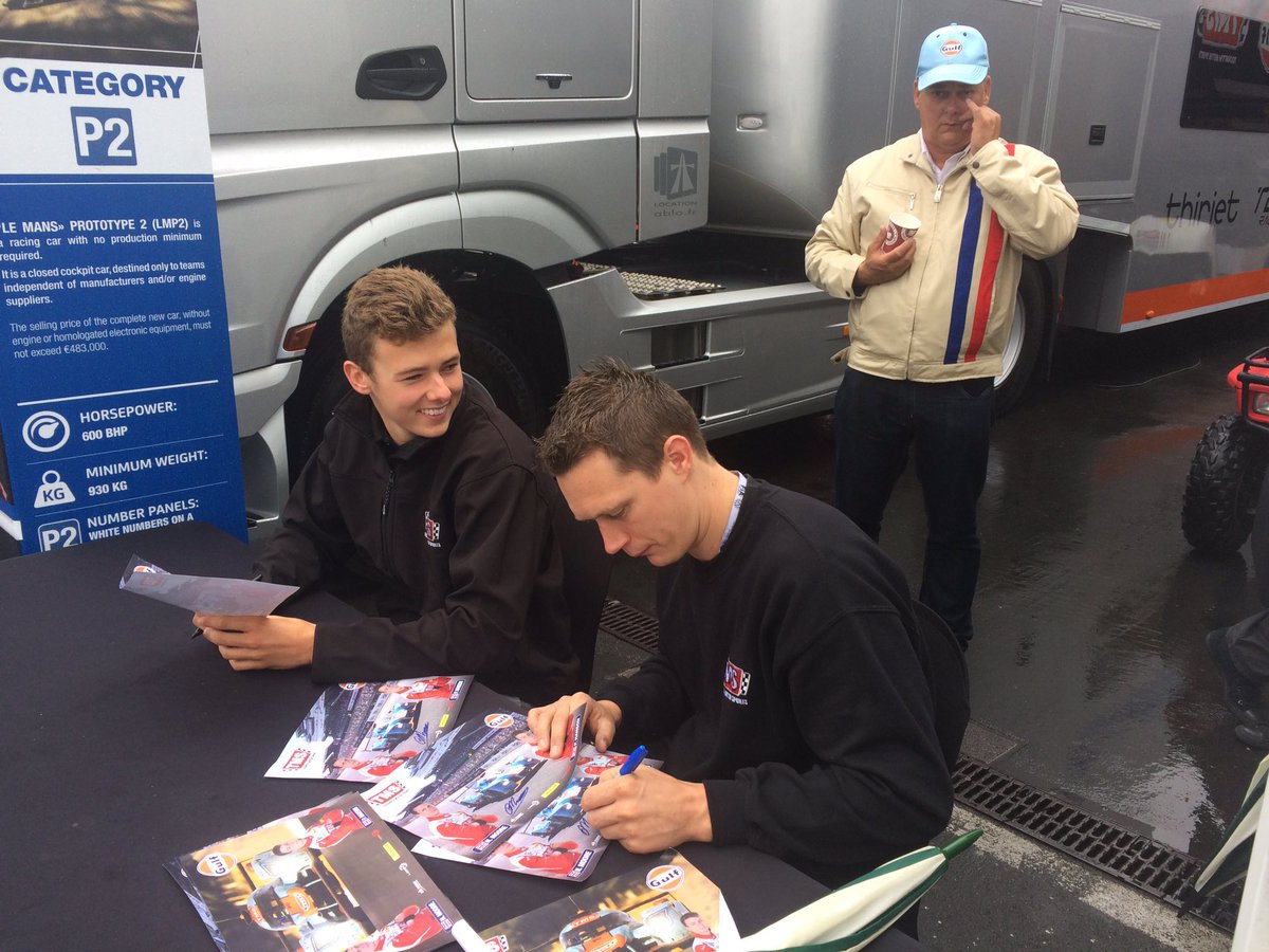 NigelMooreRace's tweet photo. Important that the fans get what they want, even autographs in the rain! @TockwithMS @FIAWEC @ligiersportcars @ChicanePR @GulfOilIndia https://t.co/YlOXPR5uz7