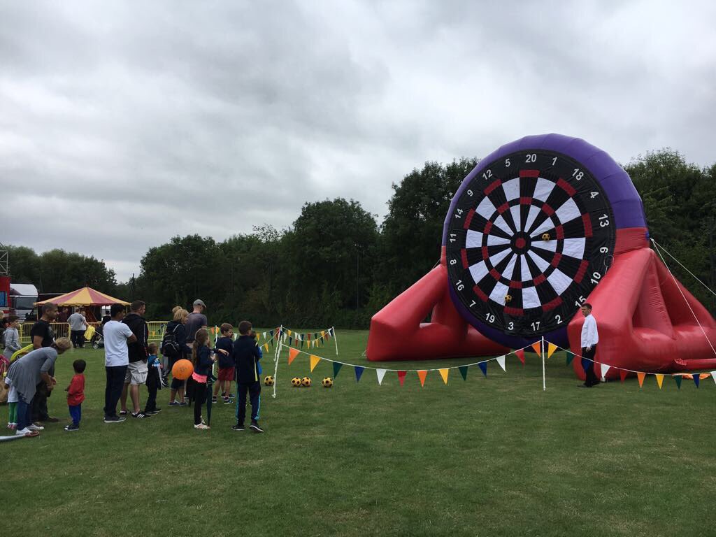 fun4eventsuk's tweet photo. 3 events yesterday with our funfair kit in Ware, Harrow and Cobham. https://t.co/f6Ismv3LQe