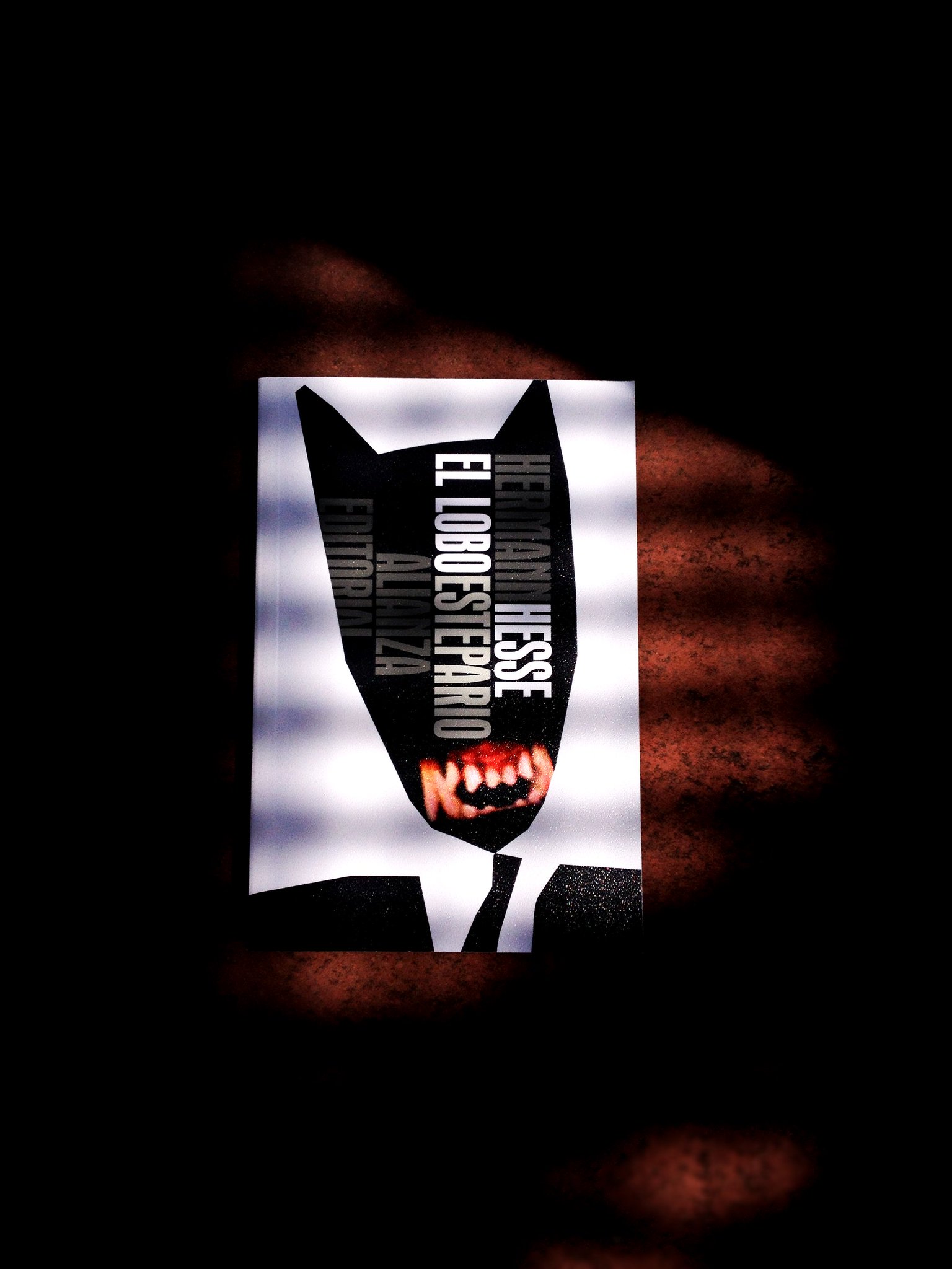 Alianza Editorial on Twitter 