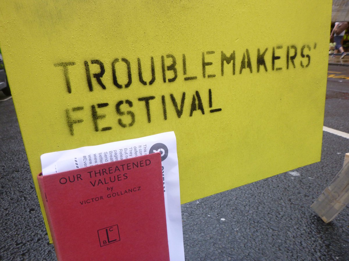 OxfamCastleSt's tweet photo. Hiding more @LeftBookClub classics at #Trouble2017 today #QuestioningValues #LeftAround https://t.co/UlpGU8Awj4