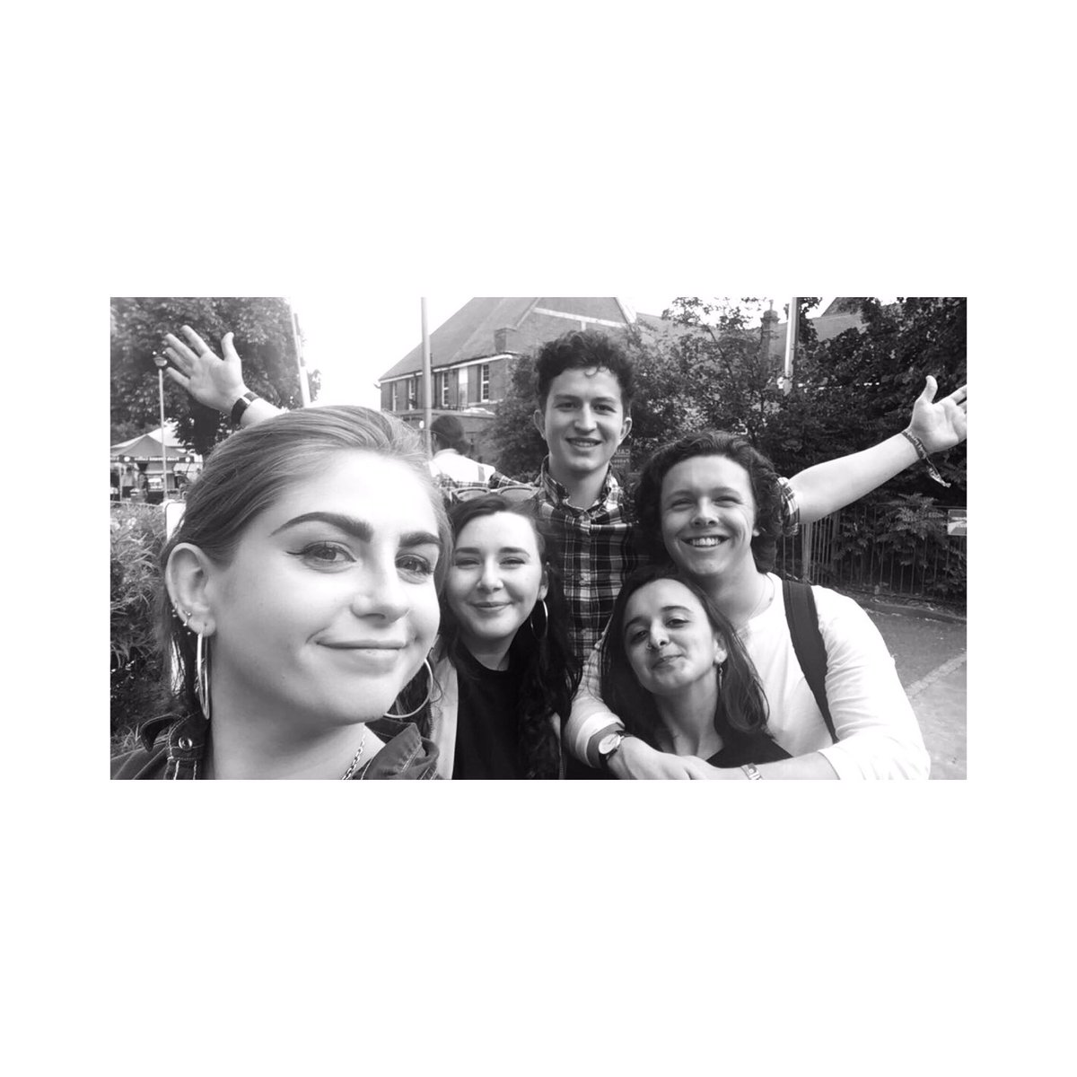 mssheltonforbes's tweet photo. @britschool #backtobrit yesterday was was so much fun ! Felt like I'd never left π€#britforever https://t.co/cQ3A9WK9Q8