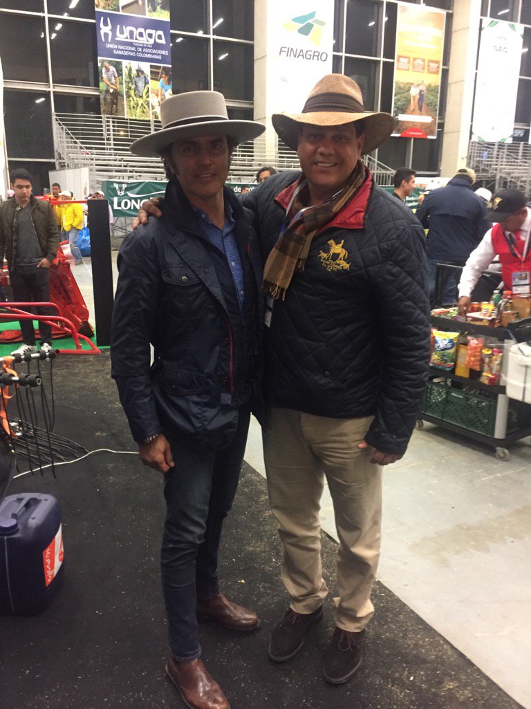 herbertkingtwit's tweet photo. Juan Rafael Restrepo, también estuvo en nuestro set https://t.co/HAUFoIqZtE en Agroexpo2017 "Main Event Producciones" https://t.co/WWV0iXp8uz