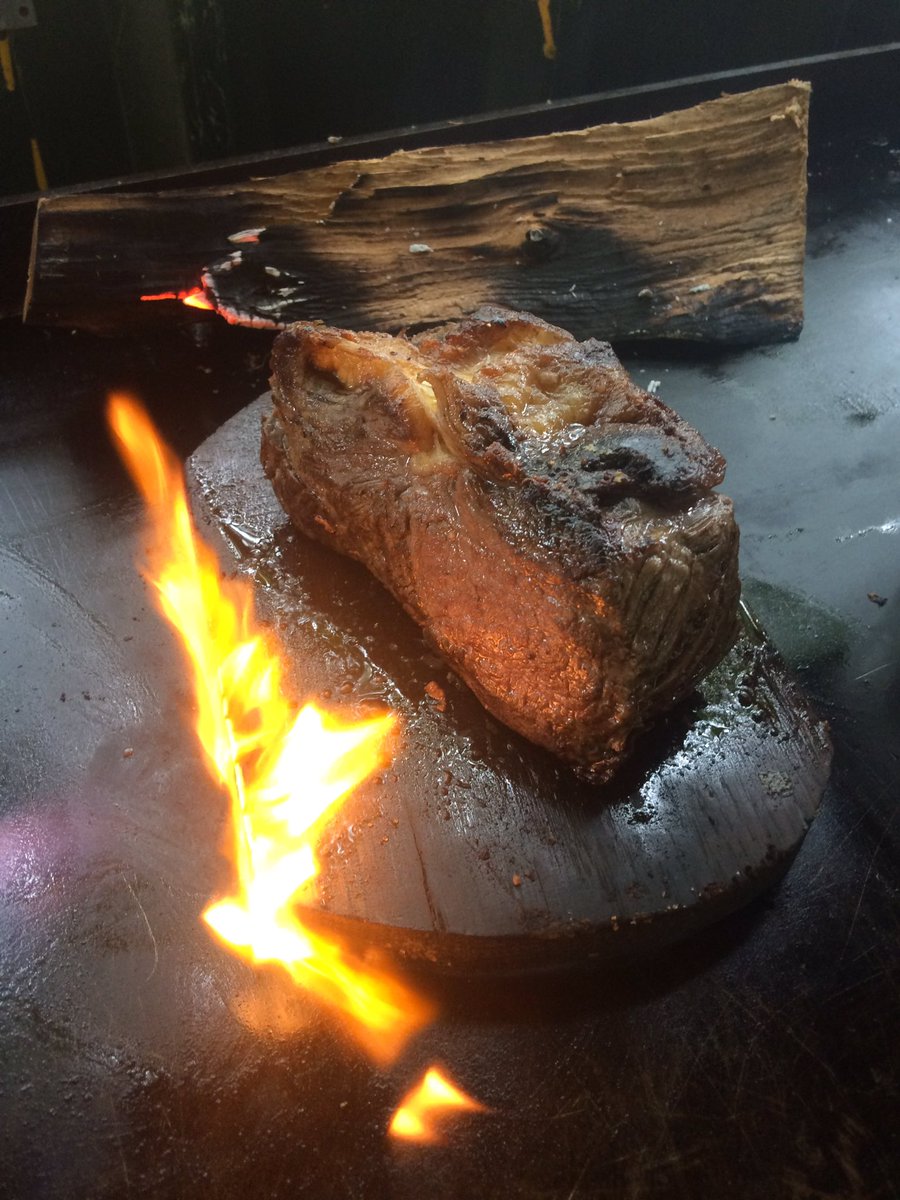 Brasilian smoked steak fondue toasties ready <a href="/GeffryeMarket/">Geffrye food mkt</a>