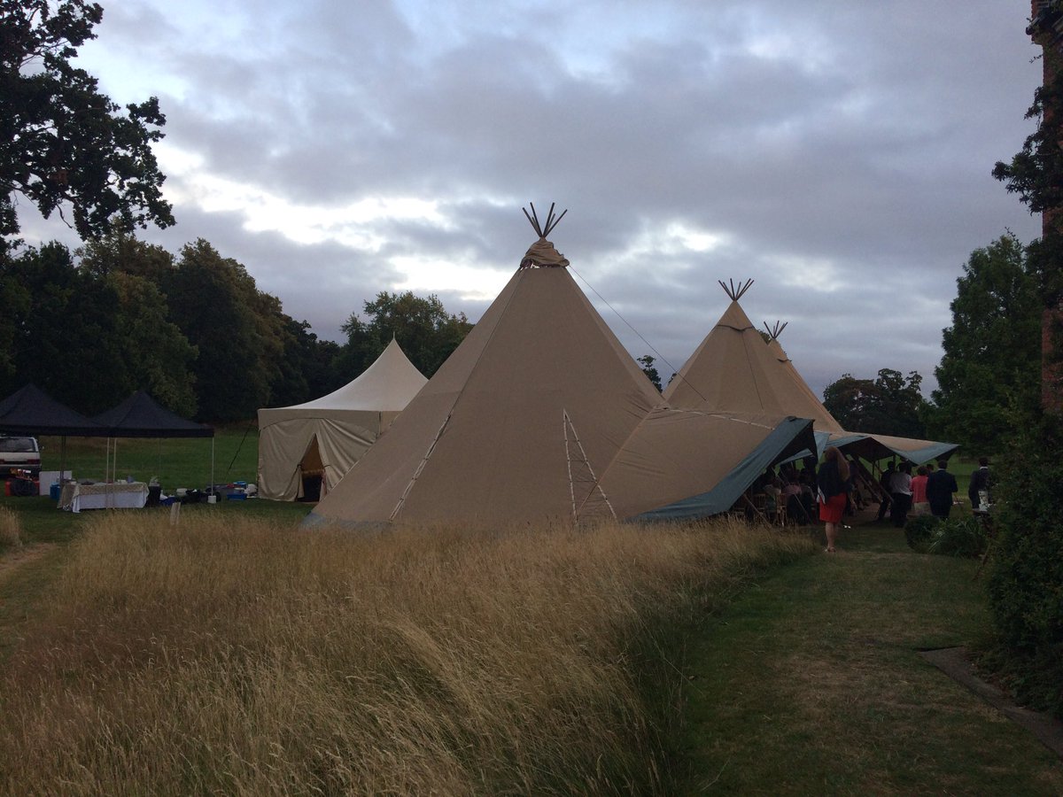 stinkyvintage's tweet photo. #wedding #tepees #Ginbar #toasties #manorofhurst #betsy...what a wedding! https://t.co/1mg7iFwsKK