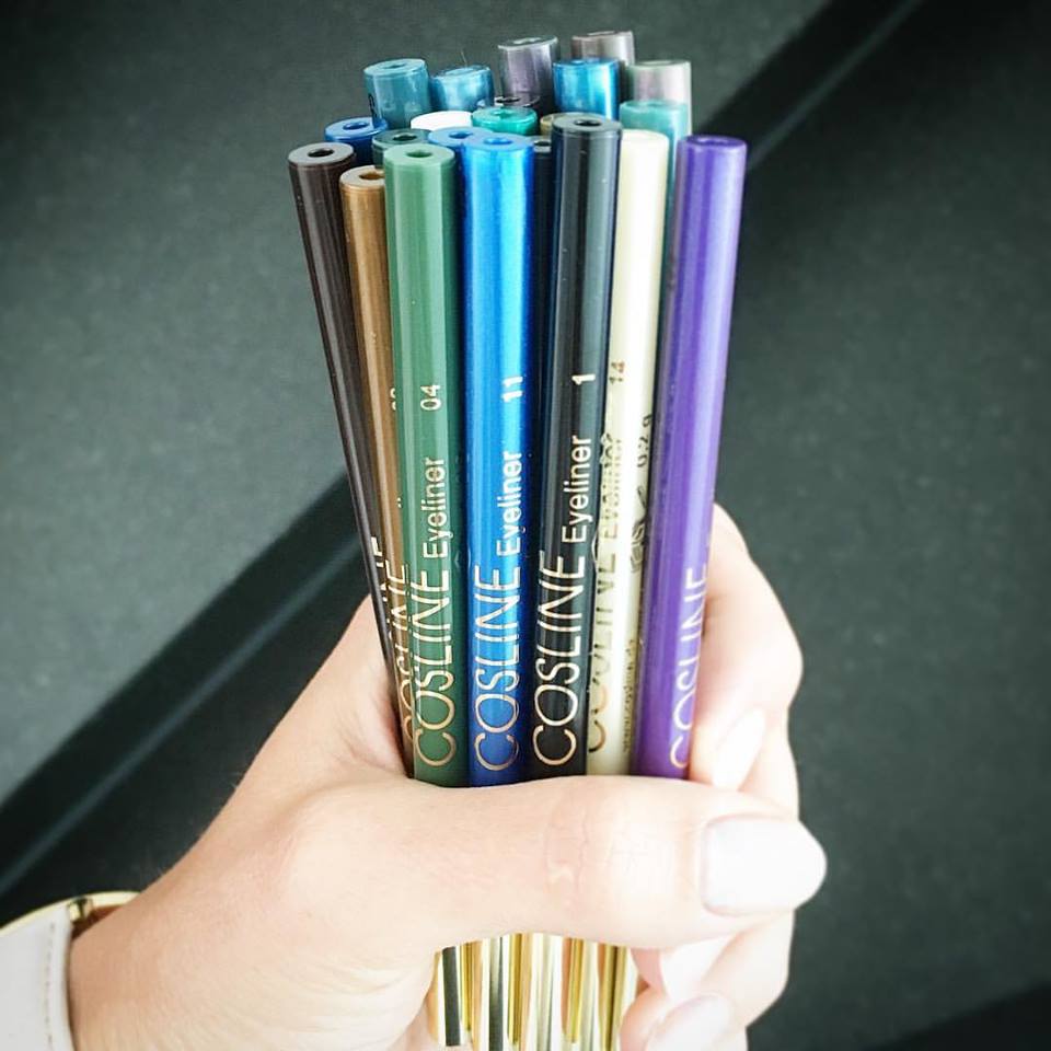 COSLINE's tweet image. Greif zu: Wisch- und #wasserfeste #Kajal #Eyeliner in 22 Farben. Nur noch heute: 20% #Rabatt mit #Code: COSLINE20 
cosline.de