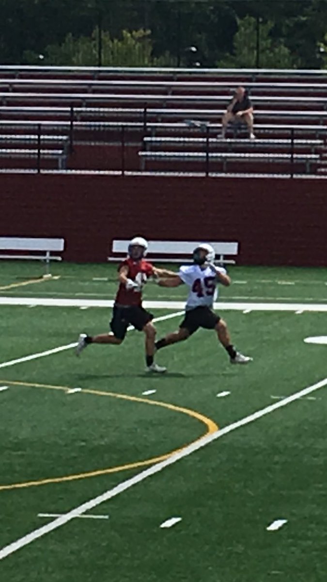 JTSnell's tweet photo. Oberlin Football Prospect Camp Jackson Snell #jacksonsnell #snell #snell6 #jacksonsnell6 #GoYeo #oberlinfootball #oberlincollege https://t.co/ThMK70pWhu