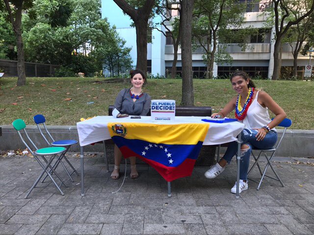 View image on Twitter