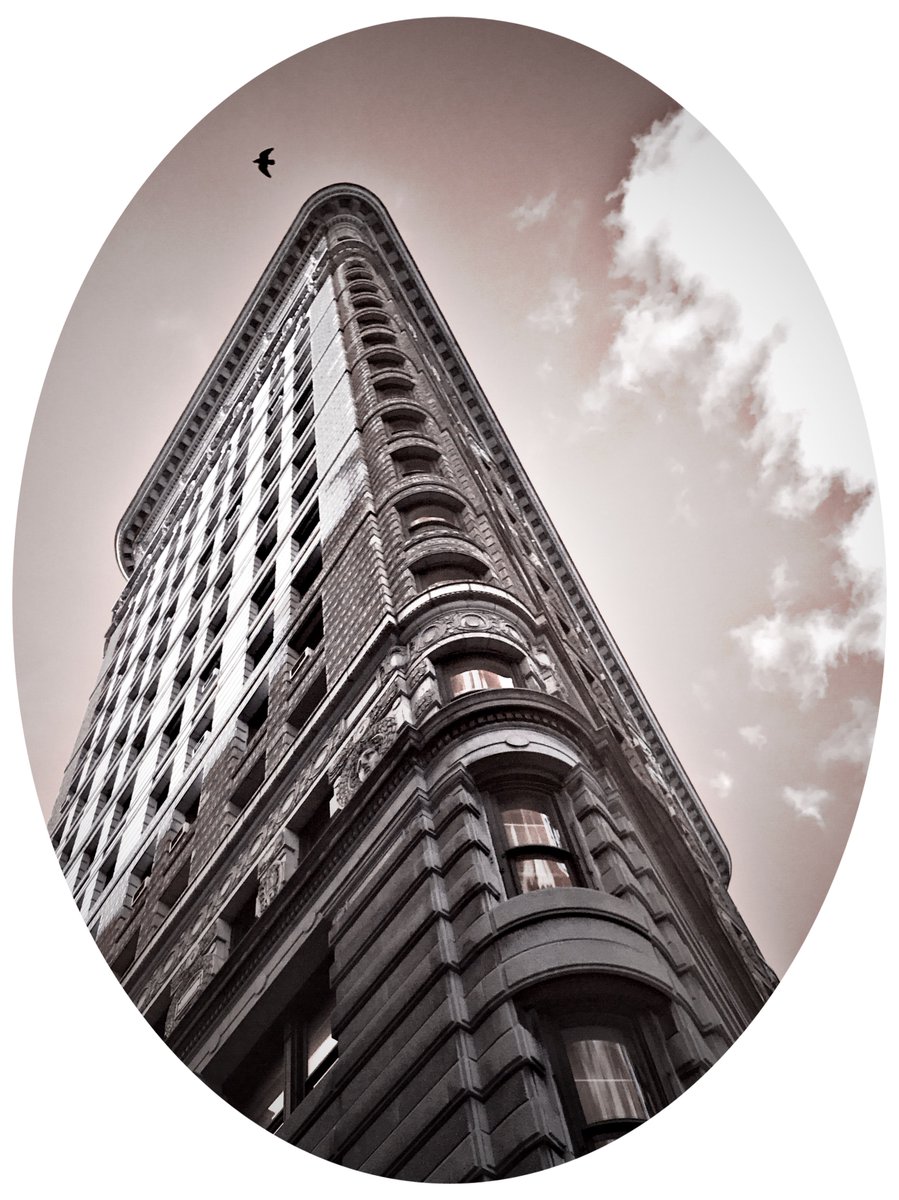 eslieber's tweet image. Flight Over Flatiron #Hipstamatic #AuroraNCL #OG