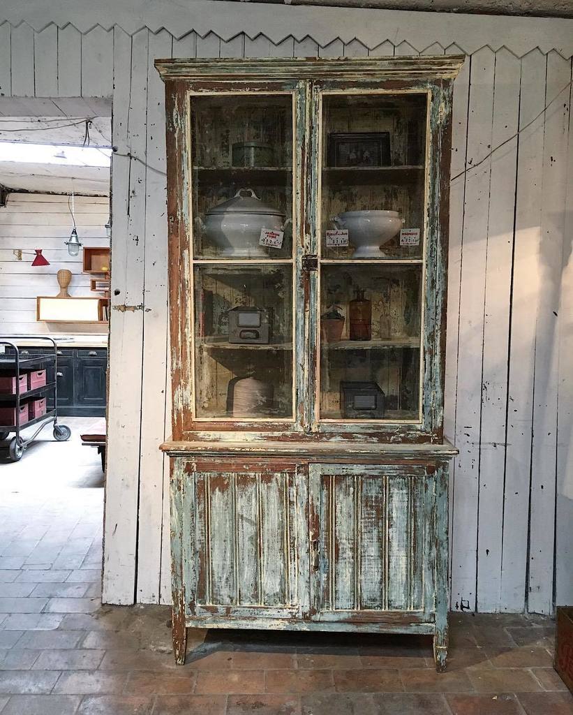 Le Marchand d'Oublis on X: 〰 Ancien garde-manger 〰 #gardemanger #ancien  #meubleancien #bois #patine #grillage #lemarchanddoublis #antiquessho…    / X