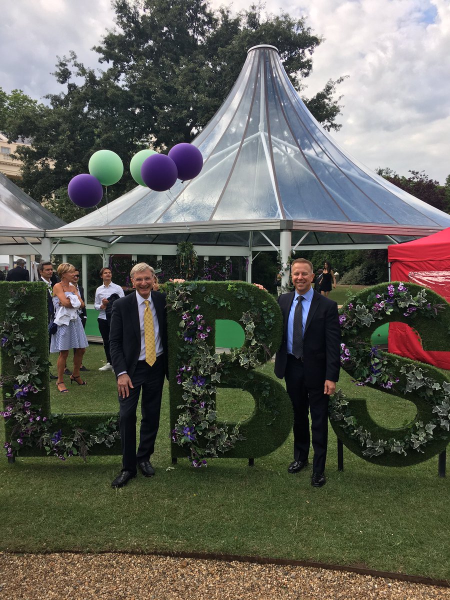 Thanks to the #2017 graduating classes <a href="/LBS/">London Business School</a> and Dean Likierman for including me in this year's congregation!