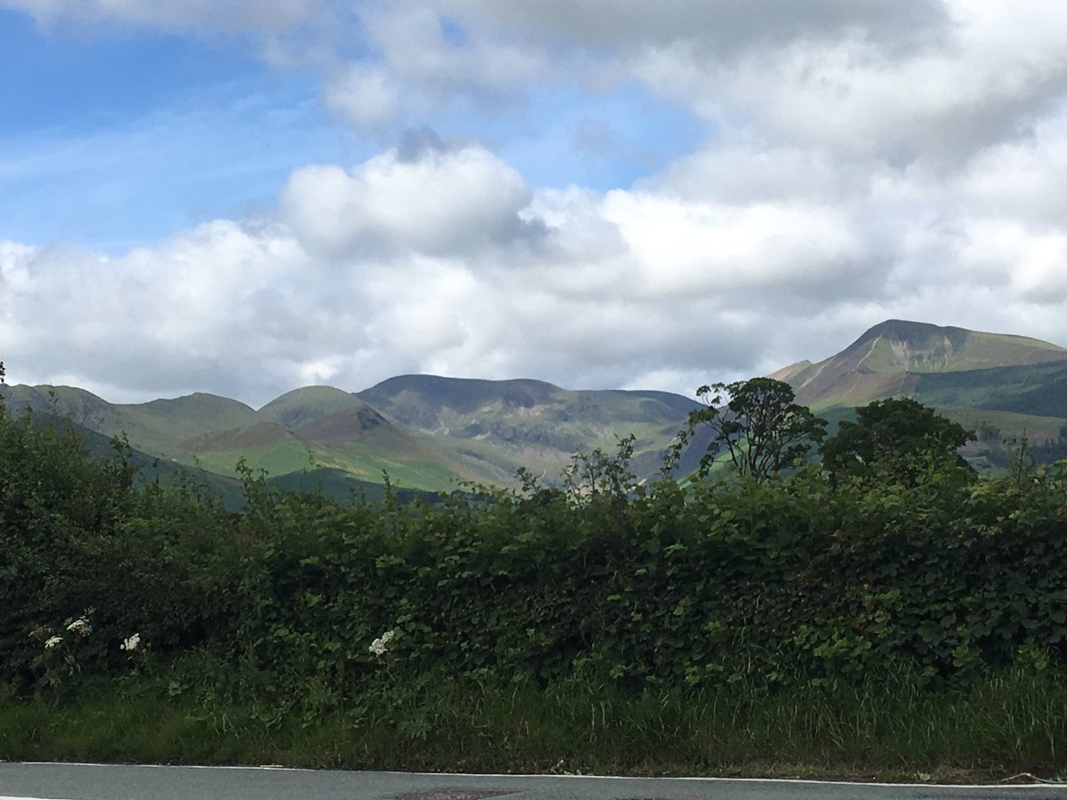 deborahgme's tweet photo. Taking time out of holiday in beautiful @lakedistrictnpa 4 grad @sheffielduni 2morrow #wouldnotmiss #proudofSheffMedGraduates https://t.co/e2rbPkEMJ7