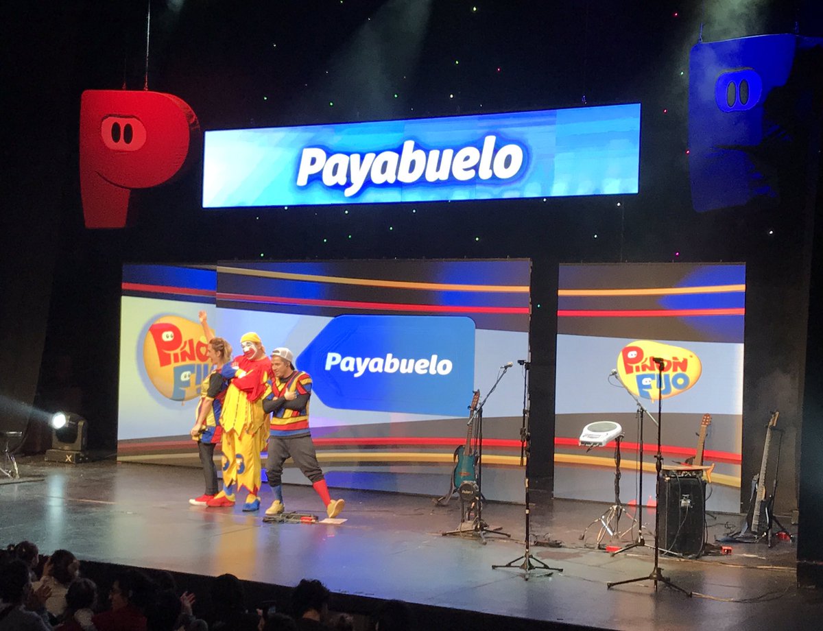 Loretheodil's tweet photo. Listos para comenzar las vac. de invierno en el @TeatroMetSura. Veni a cantar y divertirte con nosotros, de martes a domingo!!#Payabuelo https://t.co/cEWHUD61Rl