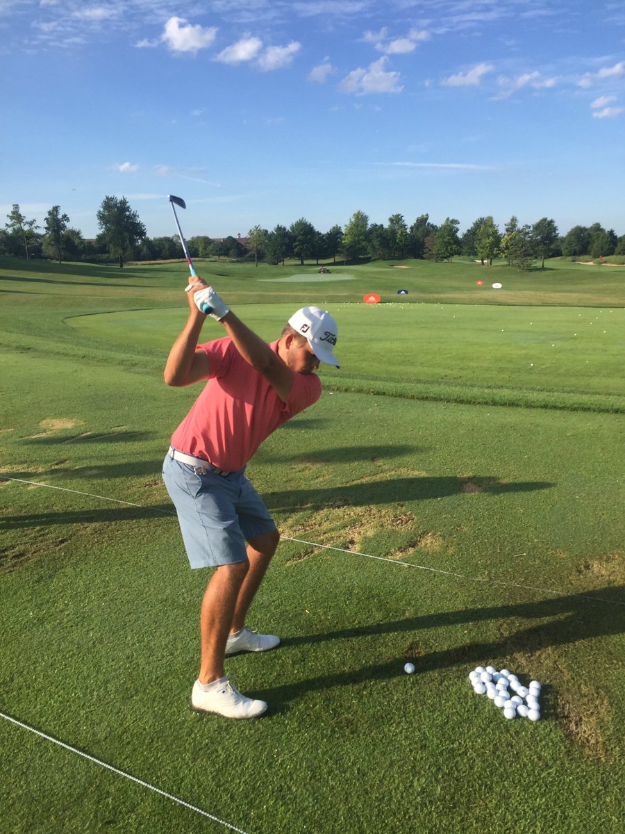 GCWellsTracker's tweet photo. Out here for the second practice round of the US Junior. Can't beat this position at the top #HeadToToeLegit https://t.co/gibVDbHLLJ