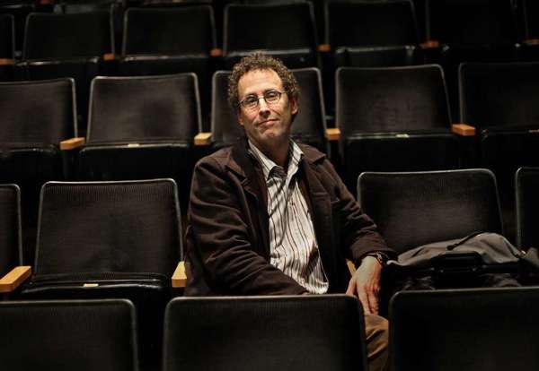 Happy birthday to a sublime playwright and screenwriter, Pulitzer Prize/Tony/Emmy-winner Tony Kushner! 