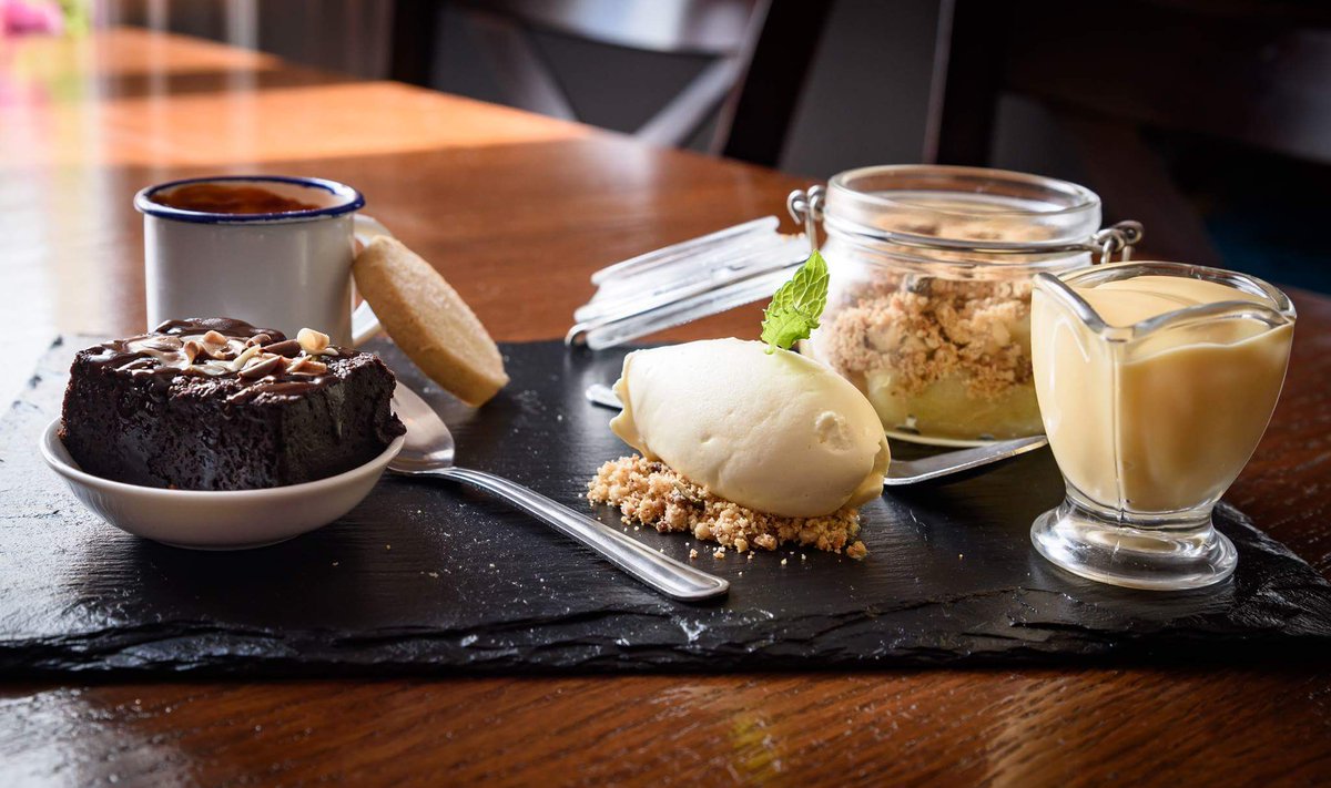 RestaurantAtBB's tweet photo. The photoshoot of our fabulous food continues! In the heart of Randalstown serving nothing but local produce! #FoodieLife #ShopLocal https://t.co/WdSOWyL0Ok