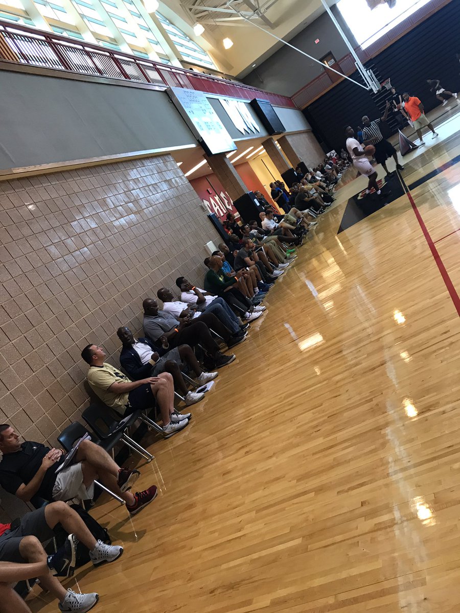 OntheRadarHoops's tweet photo. UCLA, Texas A&amp;M, Tennessee, Auburn, USF, Clemson, Michigan, LSU, UGA, K State, Fla, Kansas Minnesota, Marquette Baylor all sitting baseline https://t.co/9N6AnYHznv
