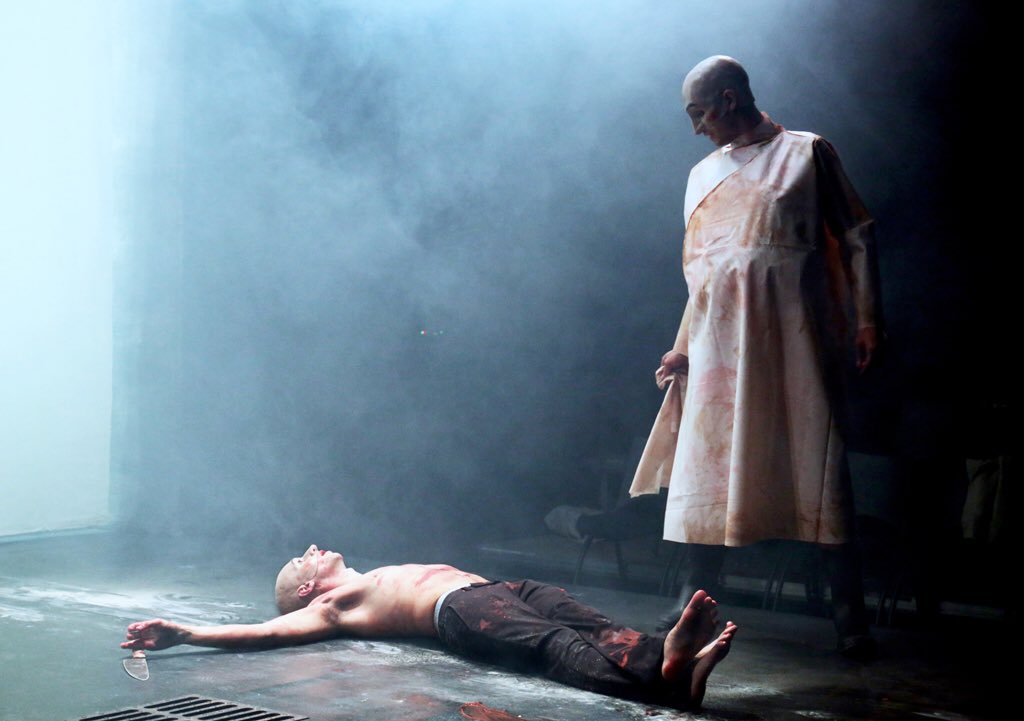 2 spectacles à <a href="/LaManufacture84/">La Manufacture</a> aujourd'hui 
👉 Sandre
👉 Le Chien La nuit et le couteau #OFF17