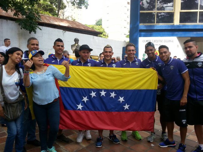 Ver imagen en Twitter Ver imagen en Twitter