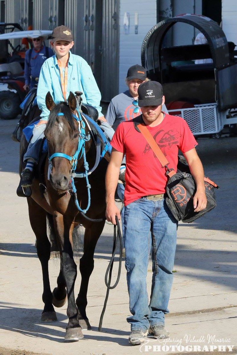 How cute is this!? #futureoutrider #learningfromthebest <a href="/fladdy9/">chance flad</a> <a href="/DougDacia/">Doug Irvine</a>