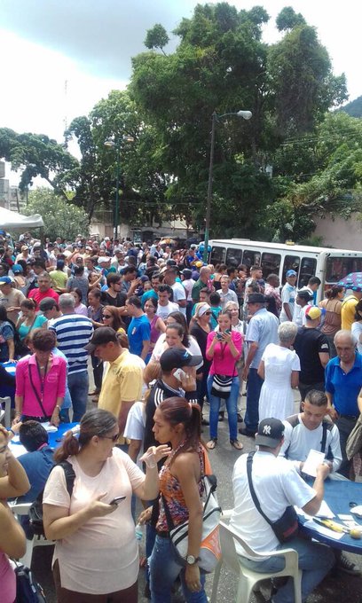 View image on Twitter