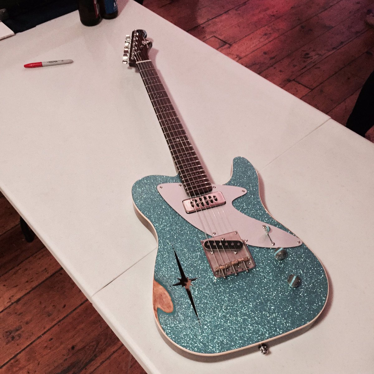 Met Spanky from <a href="/v8customguitars/">V8 Custom Guitars</a> last night- looking forward to partnering up to do some cool things together!! #customguitar #sparkleguitar