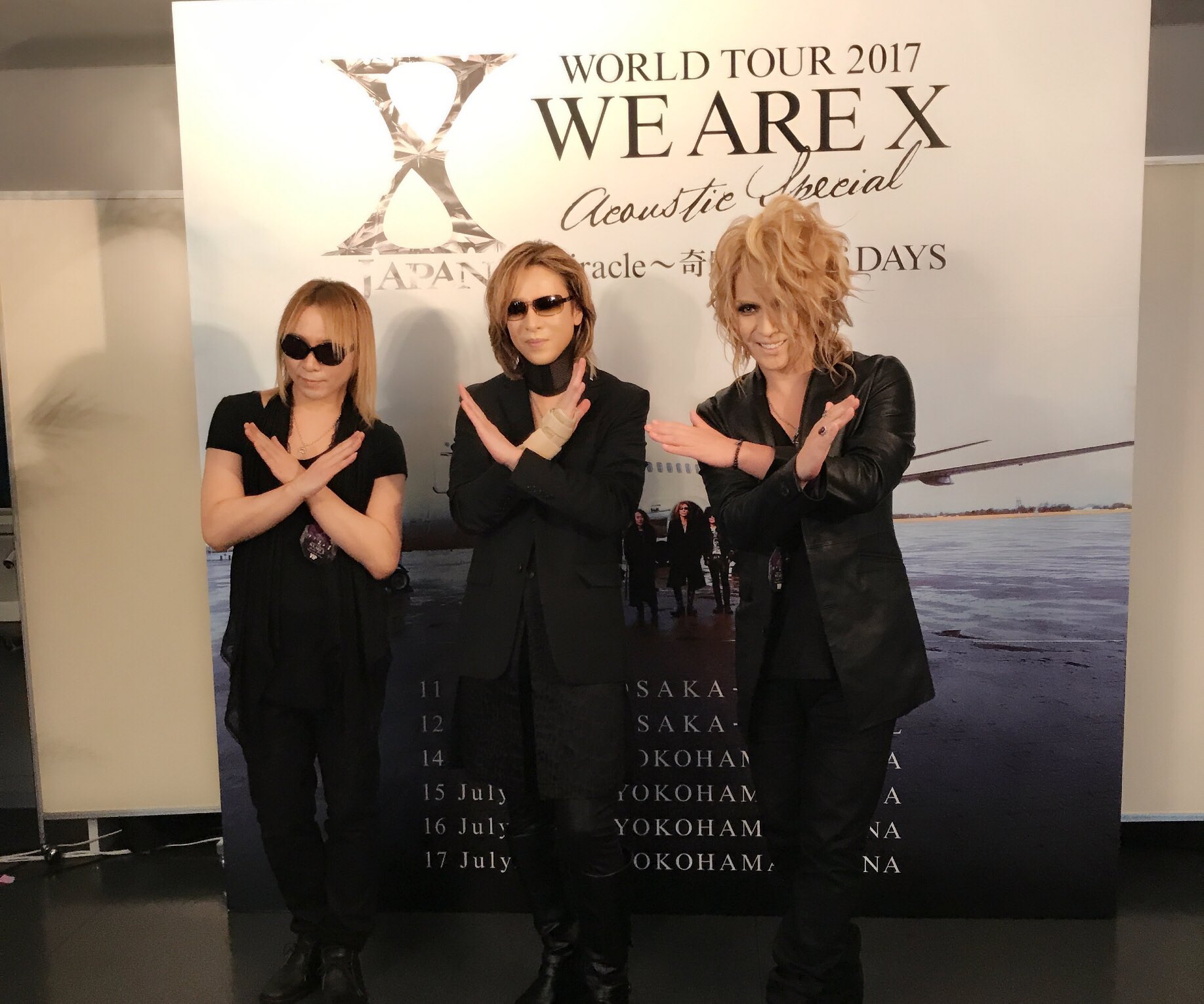 Versailles Kamijo X Japanさんのライヴにお邪魔してきました Endless Rain 前の言葉と曲に感動 涙ものでした 素晴らしいライヴを見せて頂きありがとうございました 終演後に Yoshiki さんと Hizaki くんと Kamijo での3ショット