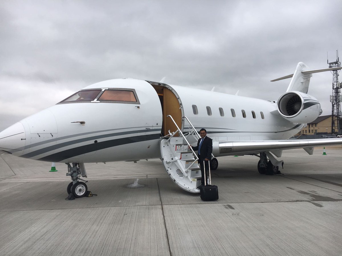 smartbg's tweet photo. Living the jetset life to Paris: Bombardier Challenger 604  @ACS_AIRCHARTER #privatejet #LuxuryTravel #avgeek #Aircraft #photography #Paris https://t.co/7FpTC4mQWu