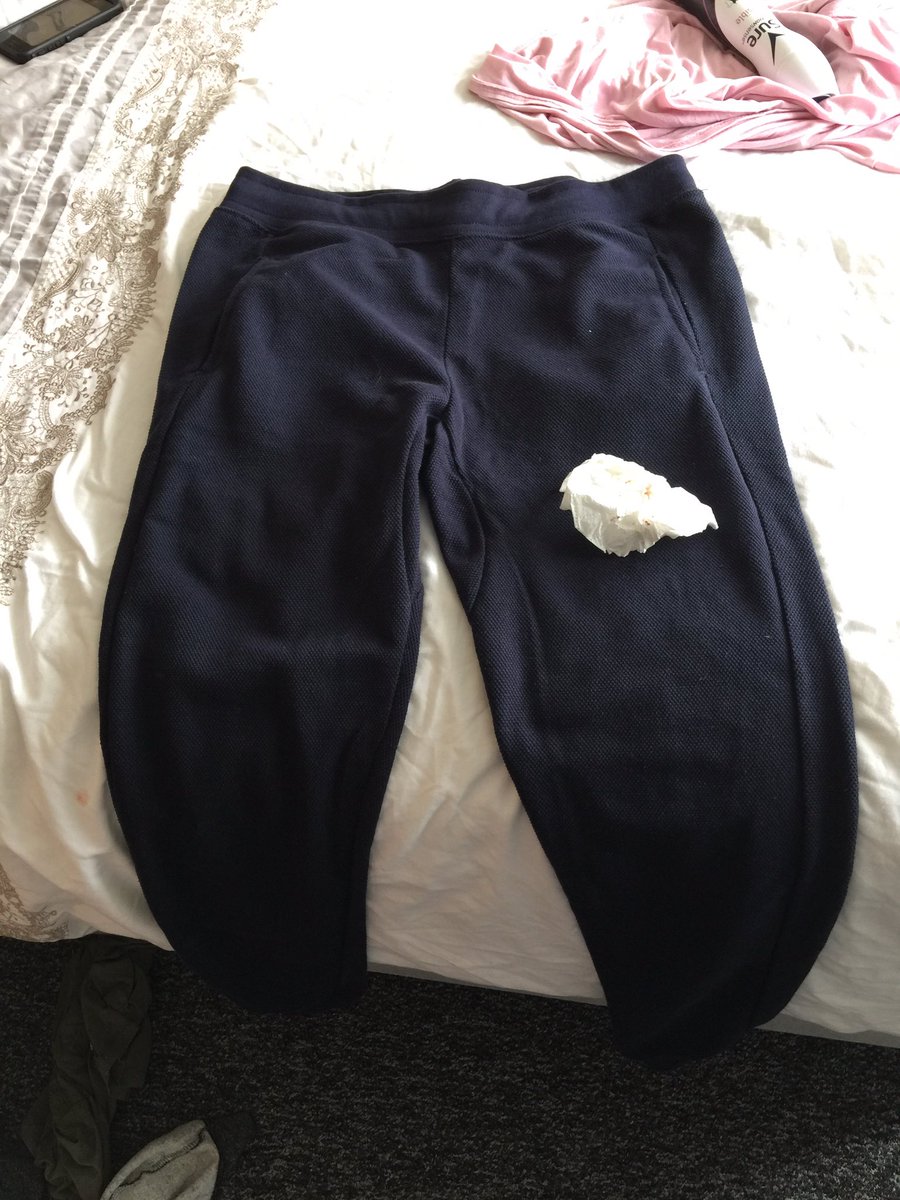FlowerBombLP's tweet image. Can not believe @boohoo_cshelp have just said to dispose of a pair of tracksuit pants they sent with a tissue with blood on! #disgusting