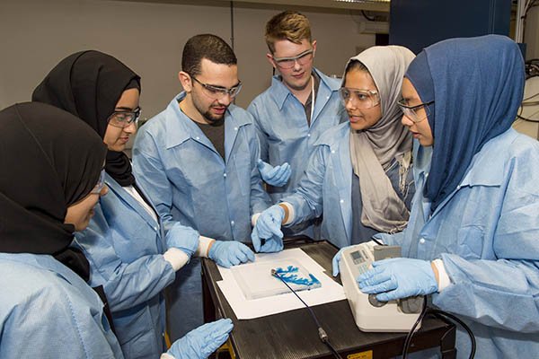 qatarisbooming's tweet image. Students’ project on #oil recovery and production takes top prize in #SummerEngineeringAcademy | #Qatar qatarisbooming.com/article/studen…