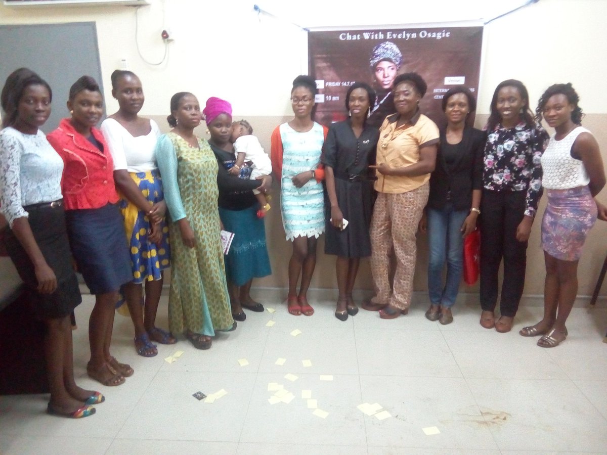 lotufodunrin's tweet photo. @speaktoevelyn with #WhyJournalismNow young female journalists mentees @Mediacareerngr @wijafrica @araisokun @xtieejiogu @HannahOjo https://t.co/RiimtKYTMc