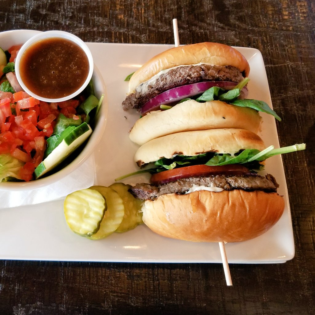 DonatoDebbie's tweet photo. A visit to #Indiana had a stop at #burgerhaus for #lunch. This is the delish Tuscan burger with fresh basil, garlic mayo & fresh mozzarella. https://t.co/pzKYRbUTsl