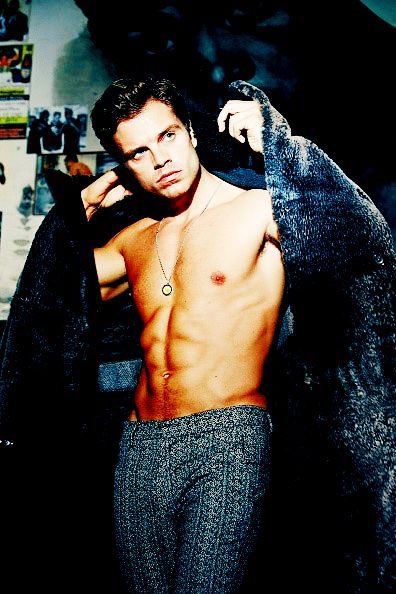 Happy #SeductiveSunday, from yours truly