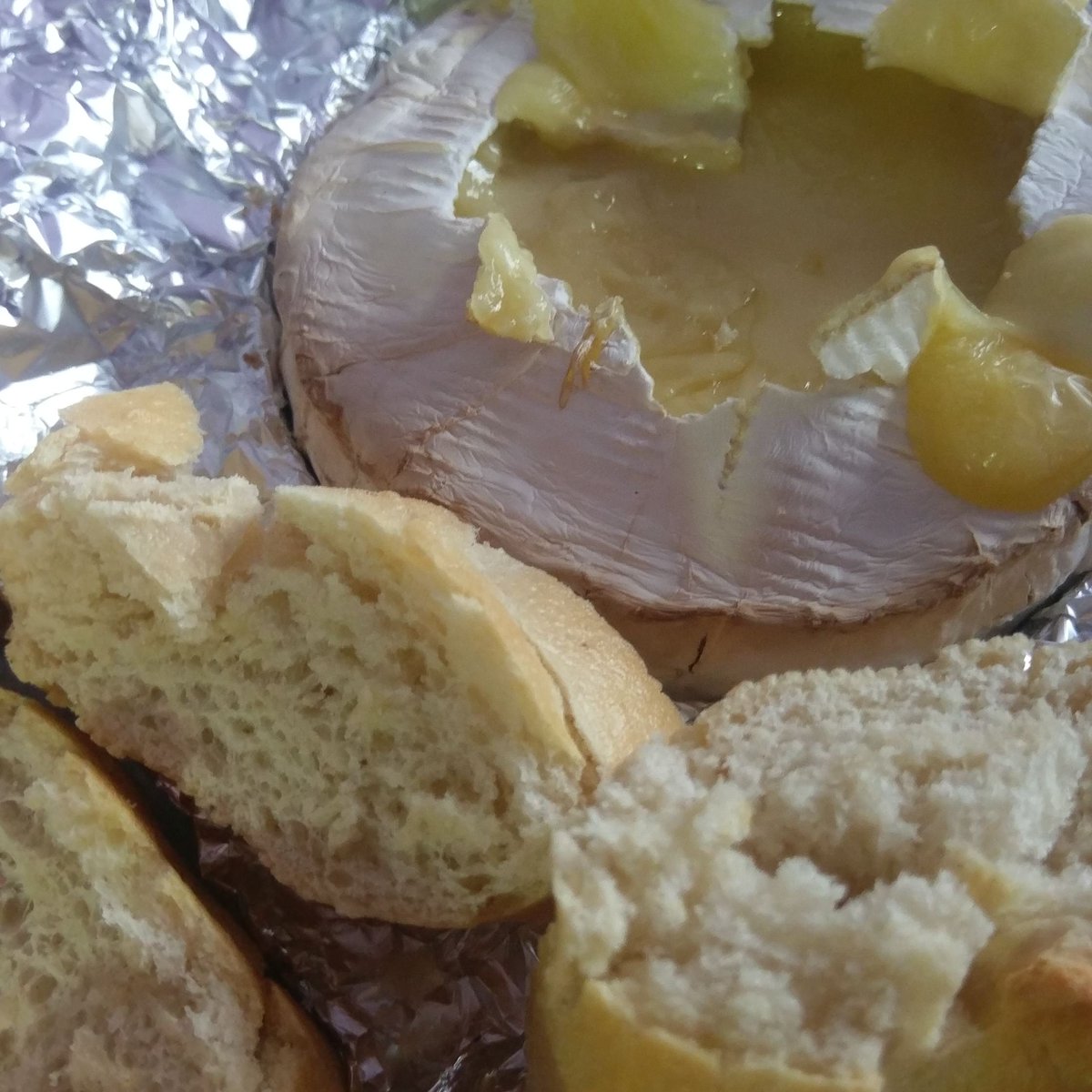 StuffBaking's tweet image. #bakedcamembert #cheeese #cheesewednesdau