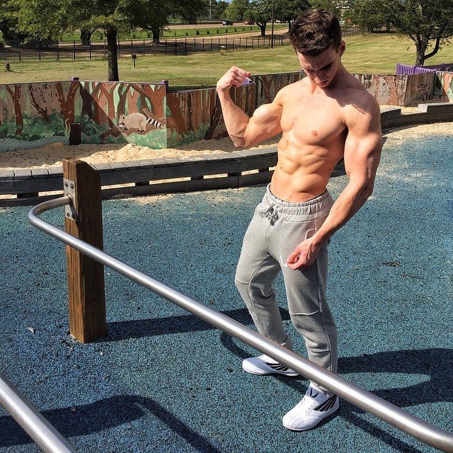 DE4J6EBXgAM0Urz.jpg:large