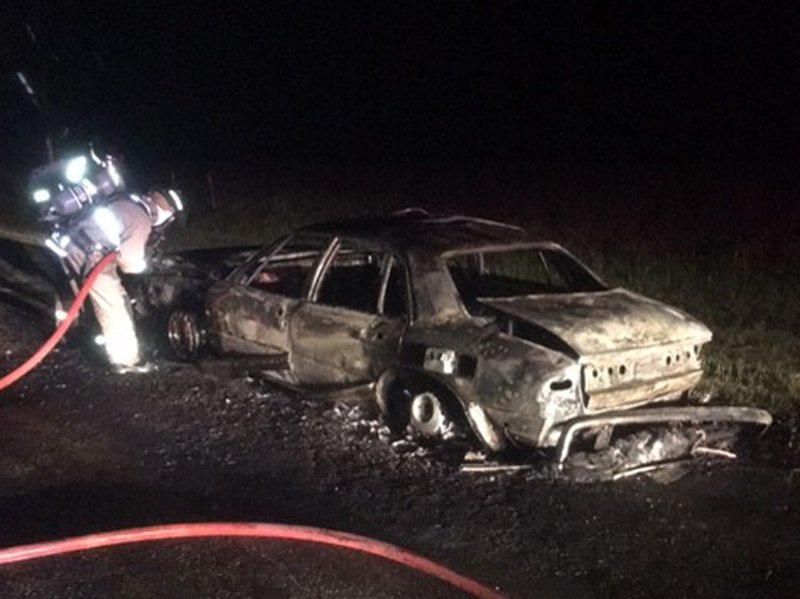 Vehicle Burns South of Saskatoon dlvr.it/PW1yxY https://t.co/HKIDiZ8O3R