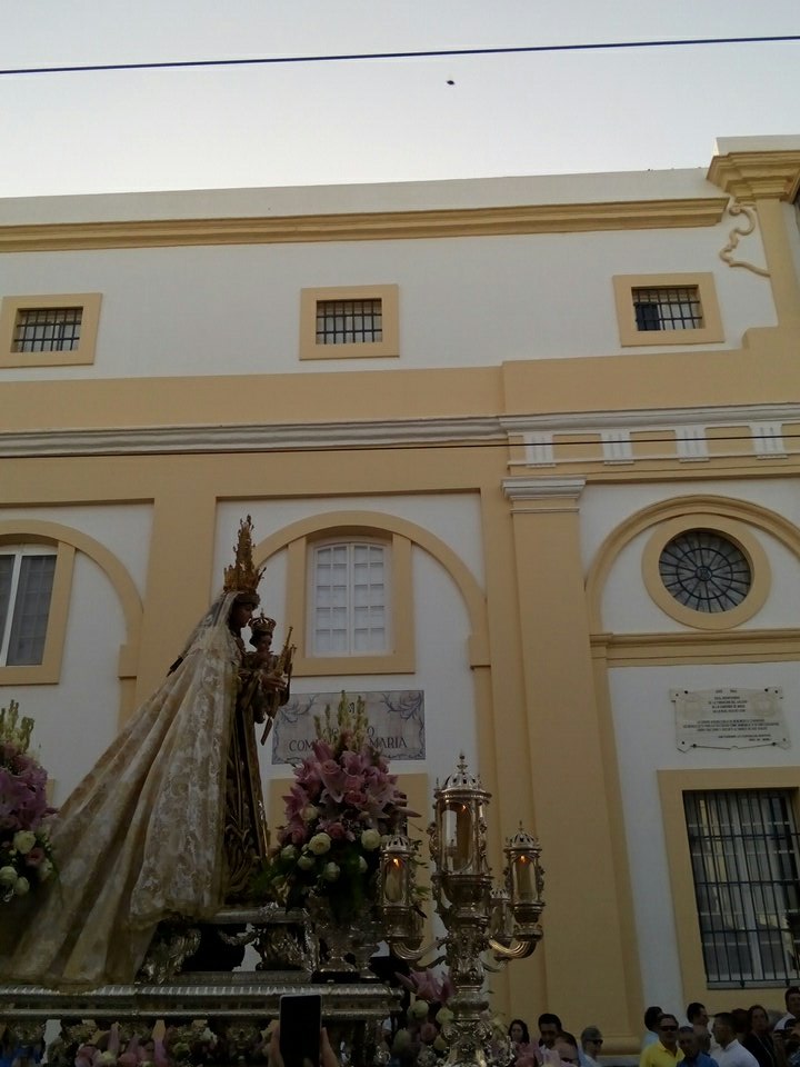 Se vuelve a producir el milagro. Es 16 Julio y la Virgen del Carmen por la <a href="/sfciamaria/">Compañía de María SF</a>