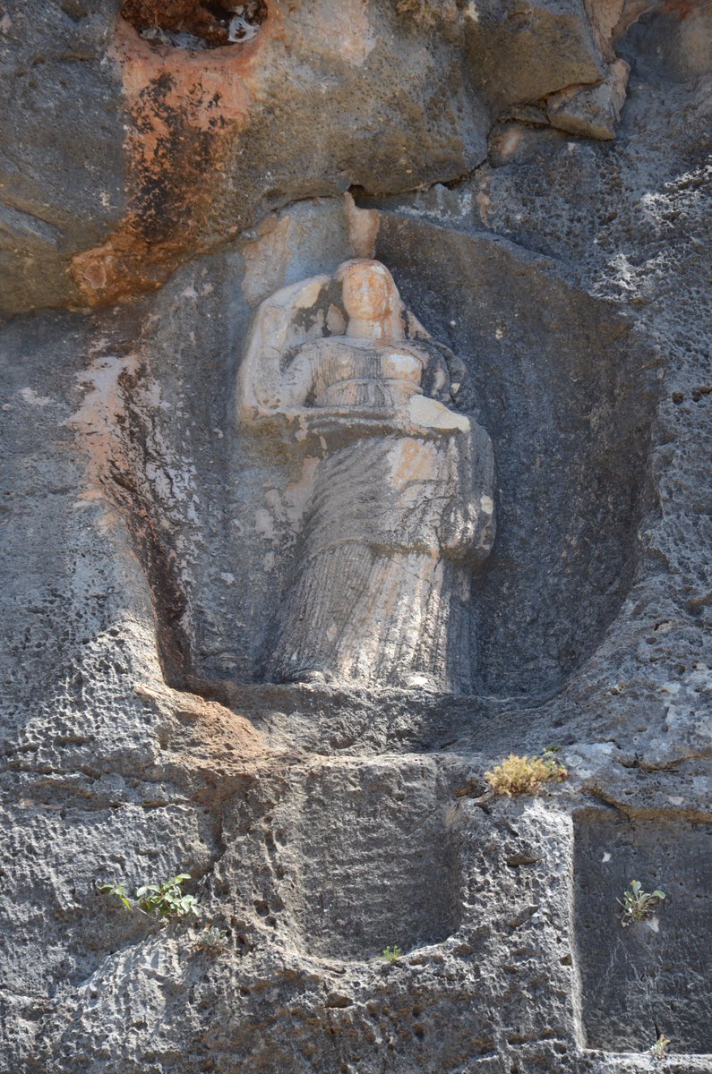 carolemadge's tweet photo. Roman-era rock reliefs carved in the walls of a shallow ravine in the necropolis of Kanytelis #Cilicia. The reliefs depict the deceased. https://t.co/VENDNp7Ofp