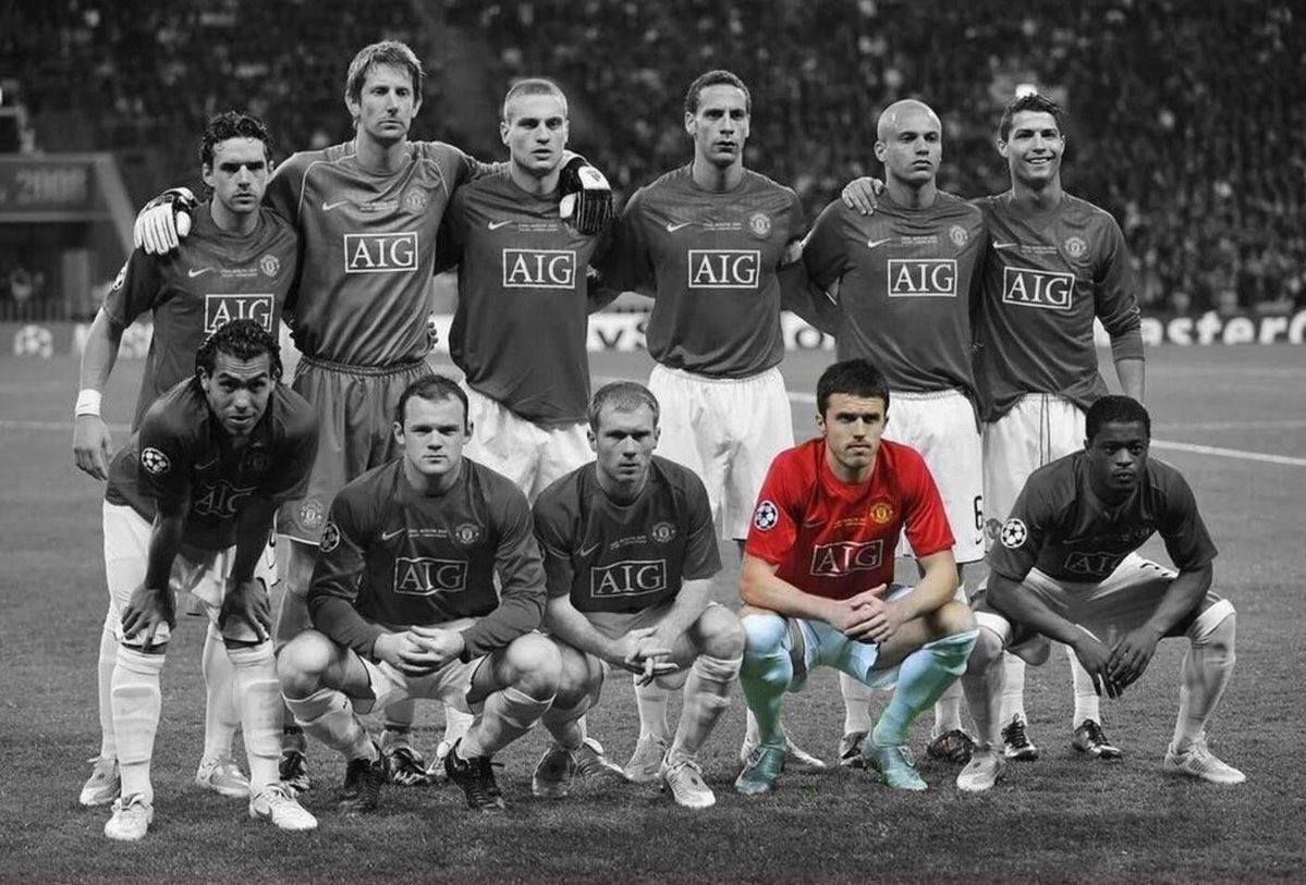FootballFunnys's tweet photo. Michael Carrick is the only player left from the Manchester United XI that won the Champions League in 2008.. https://t.co/5kLFEJD3Db