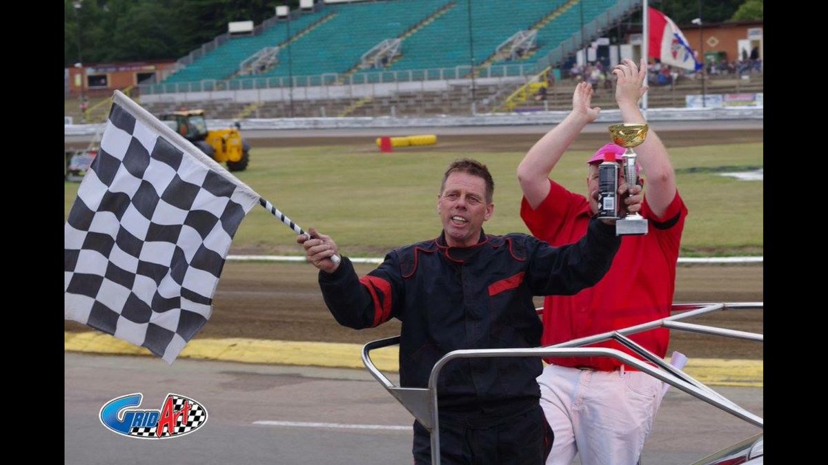 Dave Miles tweet media